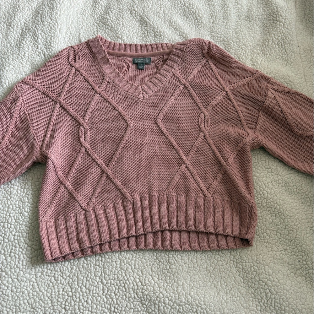 Francesca's Collections Pink Quilted Crew Neck Sweater
